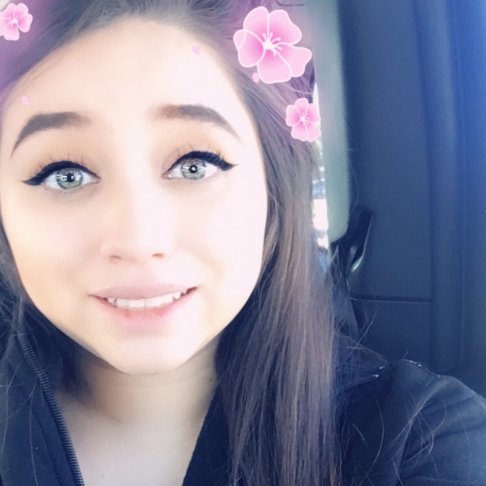 Meet your Posher, Marie Estrada💕